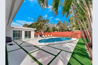 2461 SW 16th Ct, Fort Lauderdale, FL 33312 - Photo 4