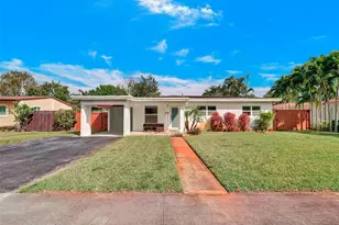 2461 SW 16th Ct, Fort Lauderdale, FL 33312 - Photo 2