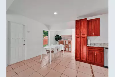 2461 SW 16th Ct, Fort Lauderdale, FL 33312 - Photo 12