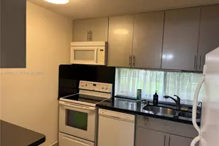 17021 N Bay Rd, Sunny Isles Beach, FL 33160 - Photo 2