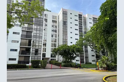 17021 N Bay Rd #222, Sunny Isles Beach, FL 33160 - Photo 1