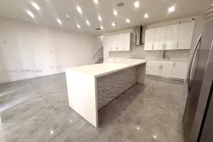 11271 NW 84th St, Doral, FL 33178 - Photo 10