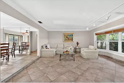 1621 NW 110 Ter, Pembroke Pines, FL 33026 - Photo 4