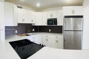 13255 SW 9th Ct, Pembroke Pines, FL 33027 - Photo 2