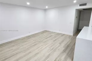 13255 SW 9th Ct, Pembroke Pines, FL 33027 - Photo 12