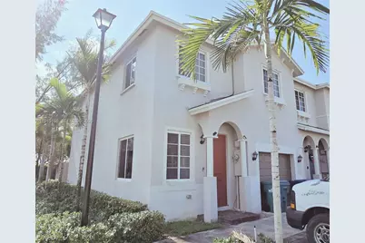 1002 NW 208th Ter, Miami Gardens, FL 33169 - Photo 1