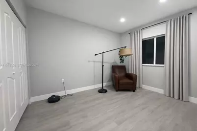 4124 NE 30th St, Homestead, FL 33033 - Photo 12