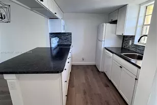 6331 La Costa Dr, Boca Raton, FL 33433 - Photo 8