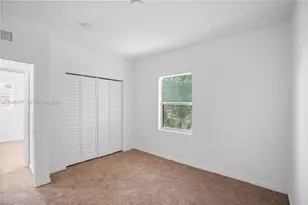 501 Talia Cir, Palm Springs, FL 33461 - Photo 24