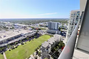 121 NE 34th St, Miami, FL 33137 - Photo 32