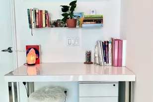 60 SW 13th St, Miami, FL 33130 - Photo 16