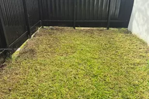 905 SW 13th Ct, Miami, FL 33135 - Photo 8