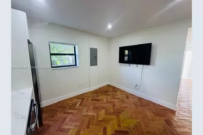 905 SW 13th Ct, Miami, FL 33135 - Photo 26