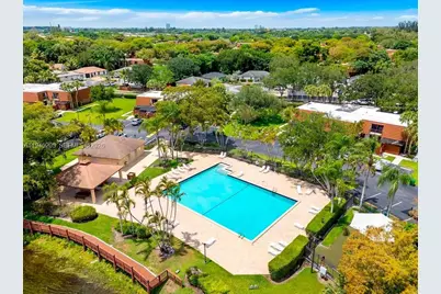 11920 SW 9th Mnr, Davie, FL 33325 - Photo 40