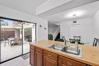 11920 SW 9th Mnr, Davie, FL 33325 - Photo 12