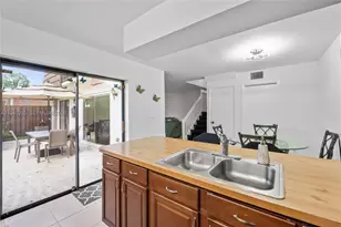 11920 SW 9th Manor, Davie, FL 33325 - Photo 12