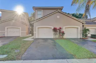 1978 Madeira Dr, Weston, FL 33327 - Photo 2