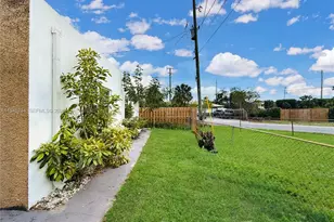 635 NW 22nd Rd, Fort Lauderdale, FL 33311 - Photo 8