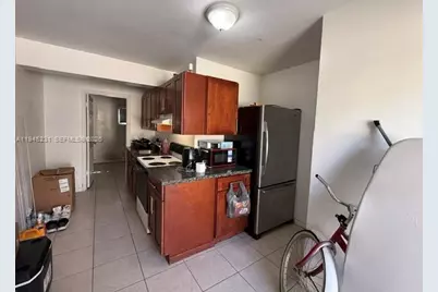 635 NW 22nd Rd, Fort Lauderdale, FL 33311 - Photo 10