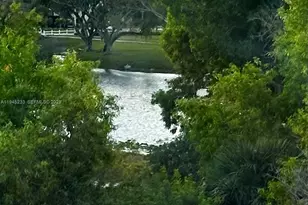 2801 Somerset Dr, Lauderdale Lakes, FL 33311 - Photo 6