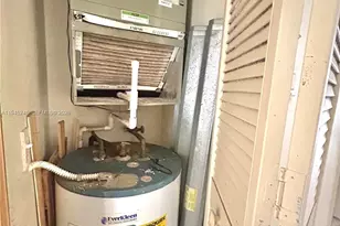 1250 SE 29th St, Homestead, FL 33035 - Photo 10