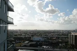 92 SW 3rd St, Miami, FL 33130 - Photo 2