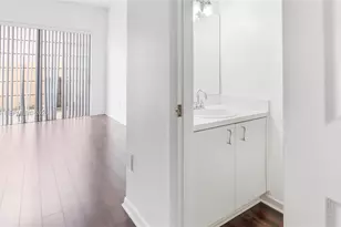 20820 San Simeon Way, Miami, FL 33179 - Photo 16