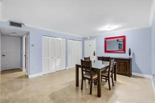 1450 Brickell Bay Dr, Miami, FL 33131 - Photo 10