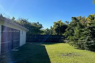 17330 SW 109th Ave, Miami, FL 33157 - Photo 14