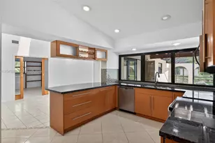 1060 NW 94th Terrace, Plantation, FL 33322 - Photo 10