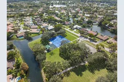 1060 NW 94th Ter, Plantation, FL 33322 - Photo 40