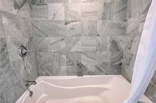 1060 Brickell Ave, Miami, FL 33131 - Photo 24