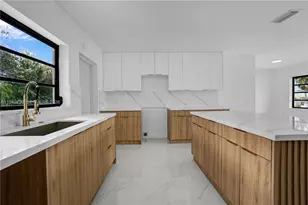 3960 NW 171st St, Miami Gardens, FL 33055 - Photo 10