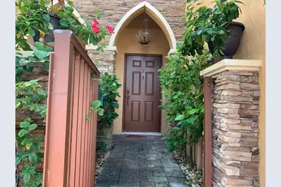 9260 SW 220 St, Cutler Bay, FL 33190 - Photo 2