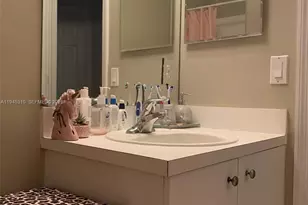 9260 SW 220th St, Cutler Bay, FL 33190 - Photo 12