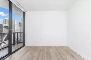 55 SW 9th St, Miami, FL 33130 - Photo 26