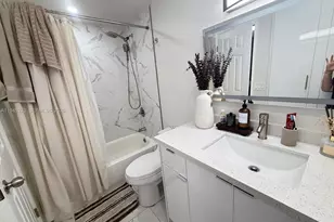 4200 Hillcrest Dr, Hollywood, FL 33021 - Photo 8