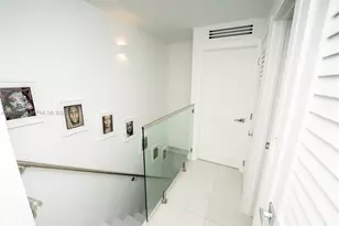881 Ocean Dr, Key Biscayne, FL 33149 - Photo 18