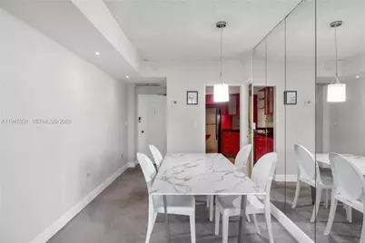 801 Brickell Bay Dr #1262, Miami, FL 33131 - Photo 10