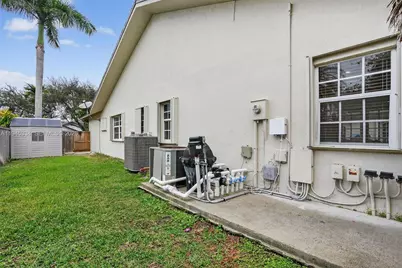 12200 SW 100th St, Miami, FL 33186 - Photo 38