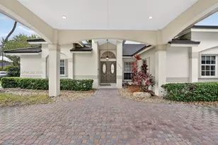 12200 SW 100th St, Miami, FL 33186 - Photo 4