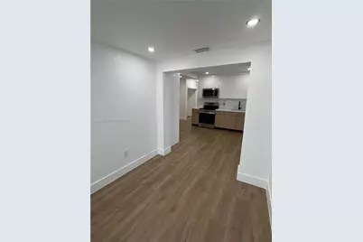 12400 NE 11th Ct #2, North Miami, FL 33161 - Photo 2