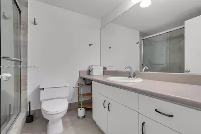 701 Brickell Key Blvd #1606, Miami, FL 33131 - Photo 18