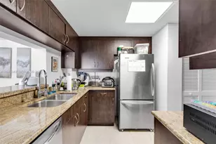 701 Brickell Key Blvd, Miami, FL 33131 - Photo 8