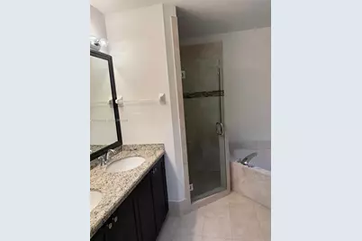 3907 Vista Grove Ln #3907, Weston, FL 33332 - Photo 8
