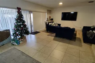 8199 NW 8th Manor, Plantation, FL 33324 - Photo 4