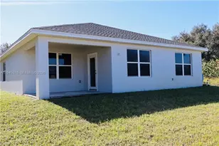 2812 49th St SW, Lehigh Acres, FL 33974 - Photo 6