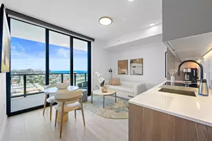 580 72, Miami Beach, FL 33141 - Photo 2