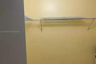 95 NE 41st St, Oakland Park, FL 33334 - Photo 16