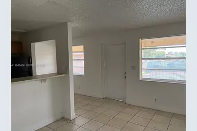 95 NE 41st St #I141, Oakland Park, FL 33334 - Photo 2